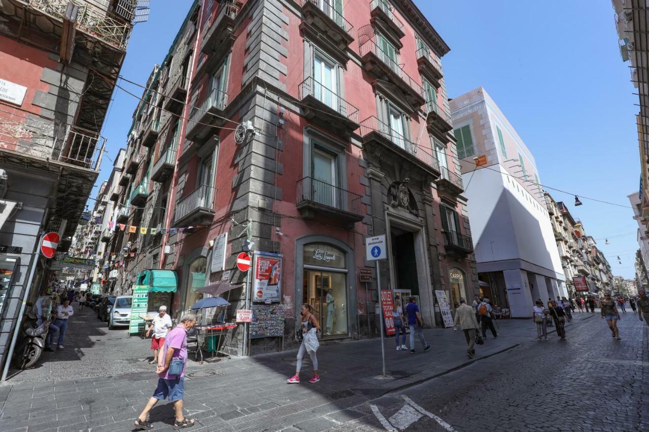 O' vascio 25 Nápoles Exterior foto